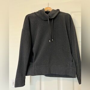 Lulu Fleece Pullover Size 10